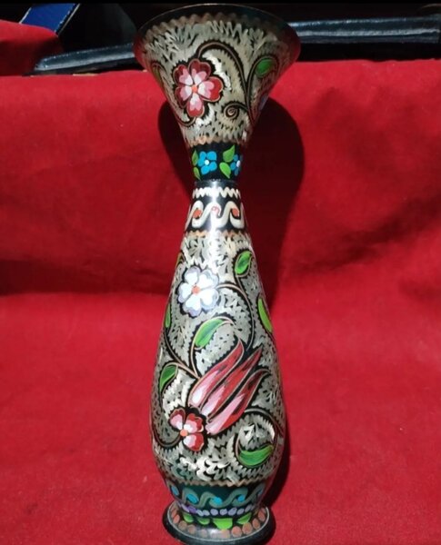 Vaza marocana din cupru pictata in email